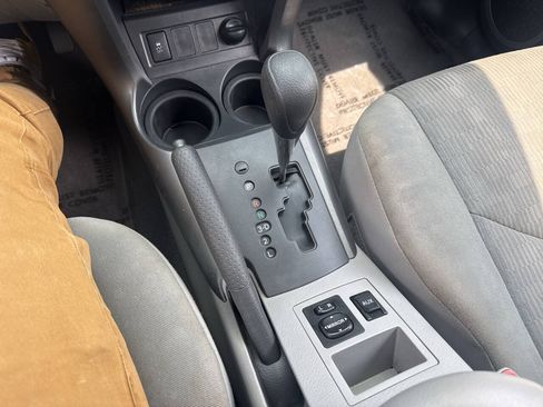 Used 2011 Toyota RAV4 4WD w/ Base L4 Extra Value Pkg image 13