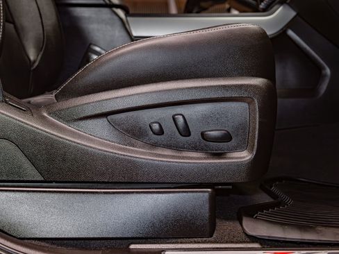 Used 2019 Chevrolet Silverado 2500 LTZ w/ Duramax Plus Package AWD/4WD image 29