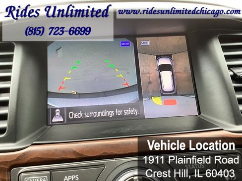 Used 2017 Nissan Pathfinder Platinum w/ Family Entertainment Package AWD/4WD image 19