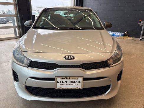 Used 2018 Kia Rio LX image 3