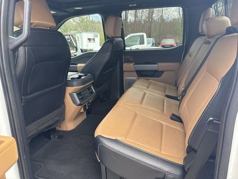 Used 2023 Ford F350 Lariat w/ Lariat Ultimate Package AWD/4WD image 13
