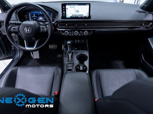 Used 2024 Honda Civic Sport Touring image 11