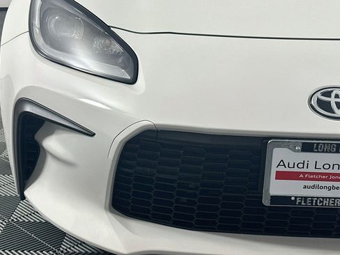 Used 2023 Toyota GR86 Premium w/ ALL Weather Mat Package (TMS) RWD image 16