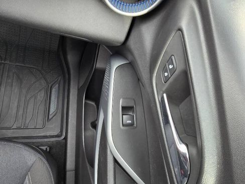 Used 2024 Chevrolet Trax LS w/ LS Convenience Package FWD image 32