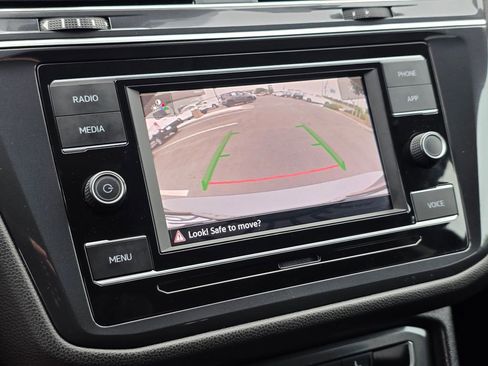 Used 2024 Volkswagen Tiguan S image 30