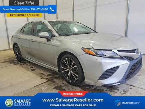Used 2018 Toyota Camry SE image 5