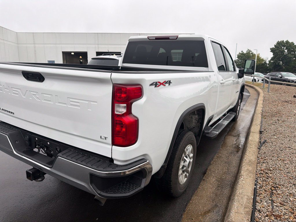 Used 2025 Chevrolet Silverado 2500 LT w/ Convenience Package AWD/4WD image 8