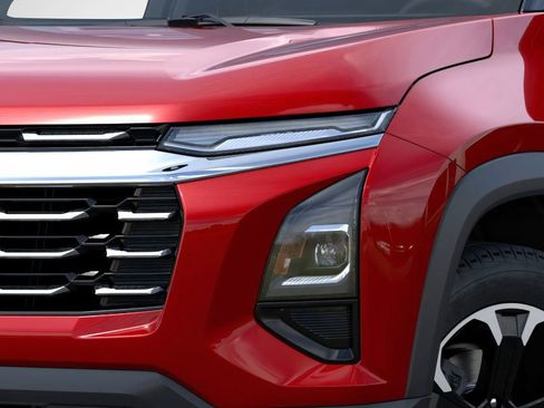 New 2026 Chevrolet Equinox LT w/ LPO, Floor Liner Package image 11