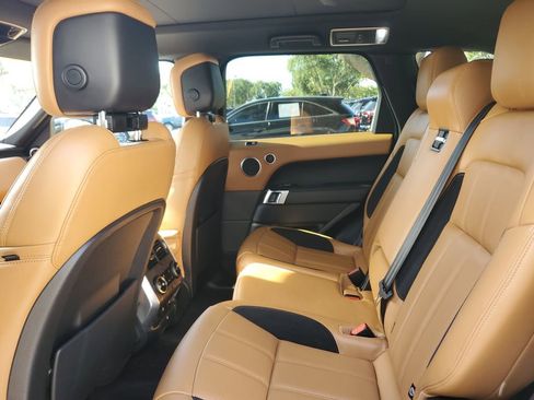 Used 2021 Land Rover Range Rover Sport HSE Dynamic image 14