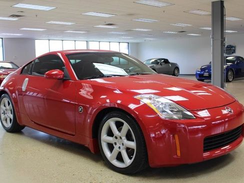 Used 2004 Nissan 350Z Touring w/ Cargo Convenience Pkg image 35