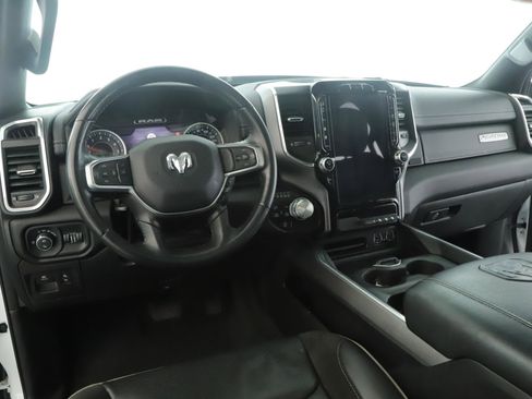 Used 2023 RAM 1500 Laramie AWD/4WD image 2
