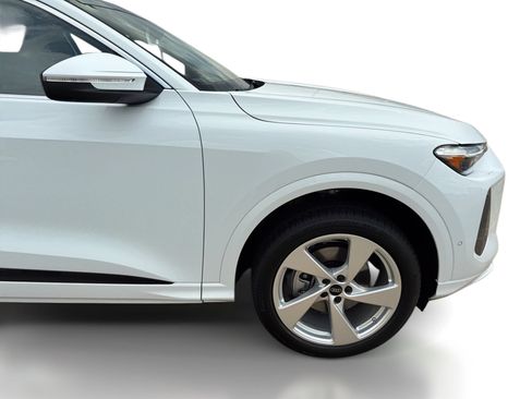 New 2025 Audi Q5 Premium Plus image 12