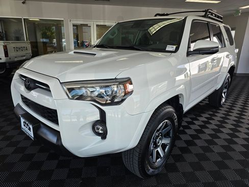 Used 2023 Toyota 4Runner TRD Off-Road Premium w/ Off Road Premium Plus Package AWD/4WD image 7