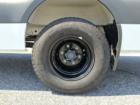 Used 2024 Mercedes-Benz Sprinter 3500 image 10