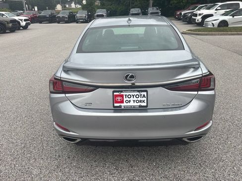 Used 2022 Lexus ES 350 F Sport FWD image 4