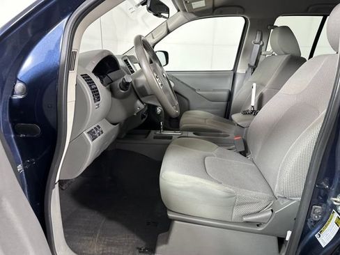 Used 2019 Nissan Frontier SV w/ Value Truck Package image 11