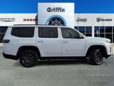 New 2026 Jeep Grand Wagoneer Limited w/ Premium Group II image 3