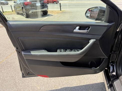 Used 2016 Hyundai Sonata Sport w/ Option Group 03 FWD image 23