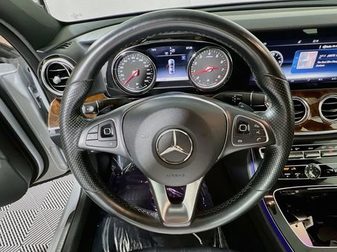 Used 2018 Mercedes-Benz E 300 4MATIC image 10