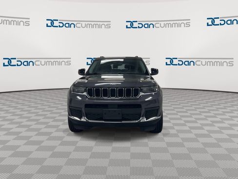 Used 2023 Jeep Grand Cherokee L Laredo w/ Luxury Tech Group I AWD/4WD image 3