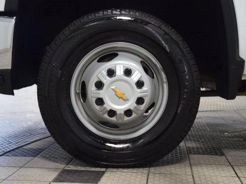 Used 2024 Chevrolet Silverado 3500 W/T w/ WT Convenience Package image 17