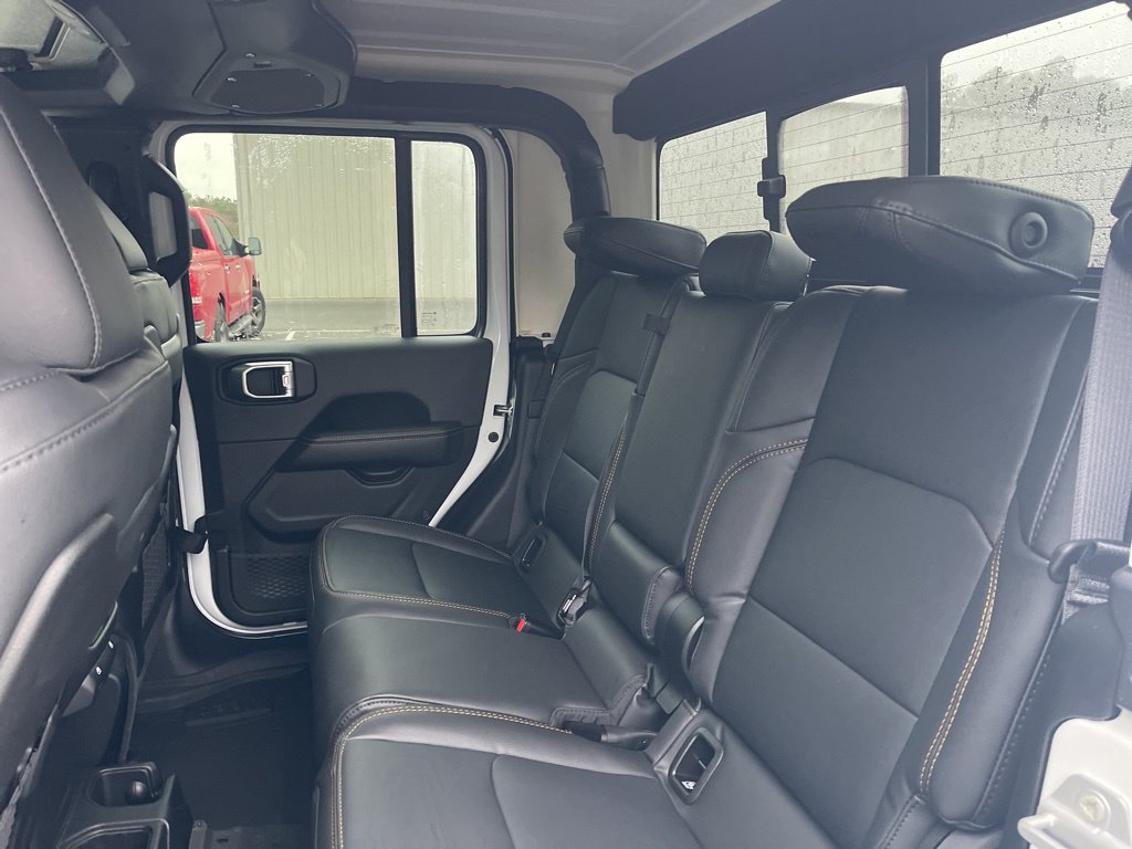 New 2026 Jeep Gladiator Sport AWD/4WD image 18