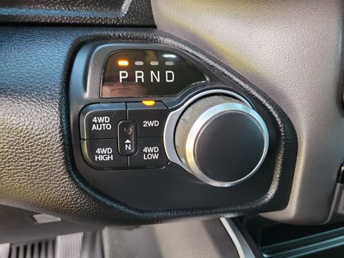 Used 2020 RAM 1500 Big Horn AWD/4WD image 19