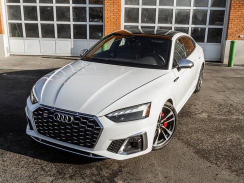 Used 2023 Audi S5 Premium Plus w/ Premium Plus Package image 2