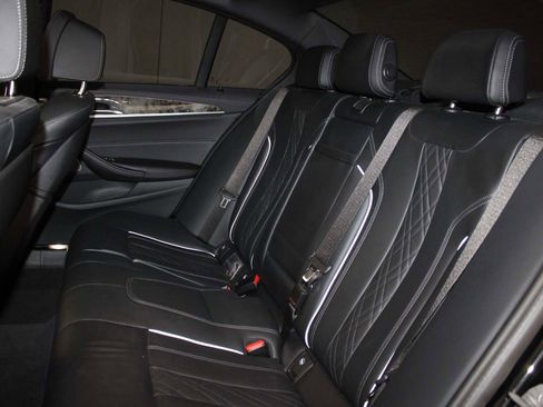 Certified 2023 BMW M550i xDrive image 16