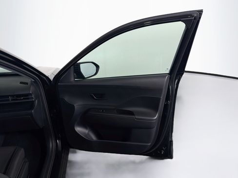 Used 2025 Hyundai Kona SEL FWD image 33