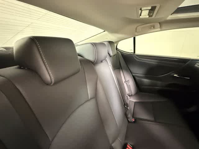 Used 2022 Lexus ES 350 w/ Premium Package FWD image 30