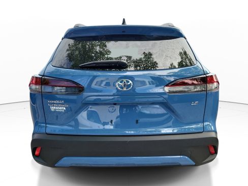 Used 2026 Toyota Corolla Cross LE FWD image 5