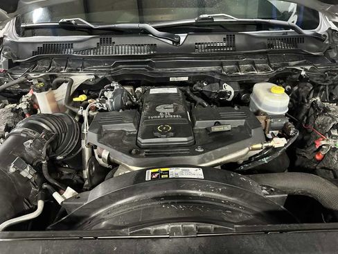 Used 2018 RAM 3500 Tradesman w/ Chrome Appearance Group image 20