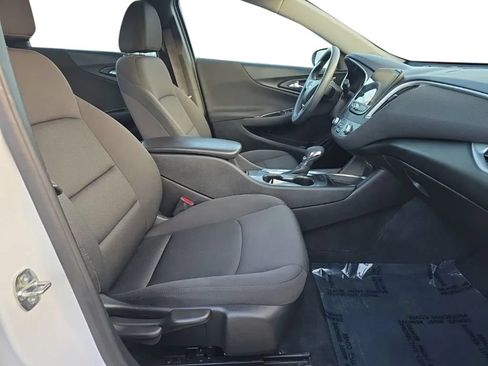 Used 2022 Chevrolet Malibu LS w/ Driver Confidence Package II FWD image 17