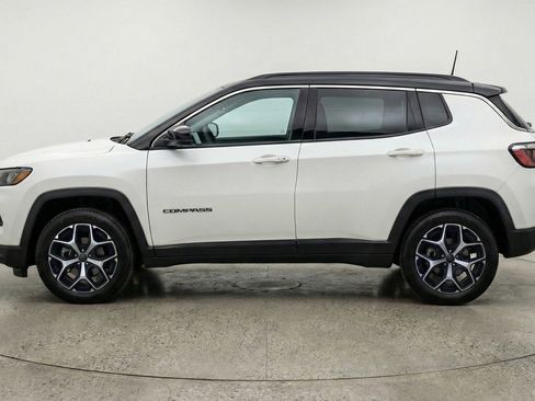 Used 2025 Jeep Compass Limited AWD/4WD image 5
