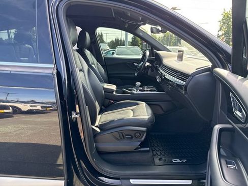 Used 2017 Audi Q7 3.0T Premium Plus w/ Premium Plus Package AWD/4WD image 9