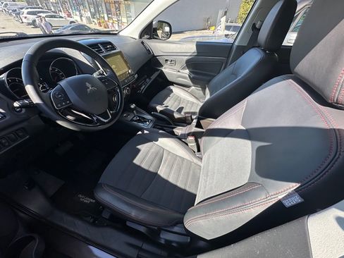 Used 2024 Mitsubishi Outlander Sport SE image 9