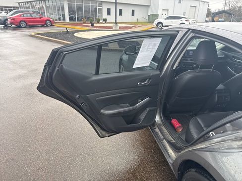 Used 2021 Nissan Altima 2.5 SL image 14