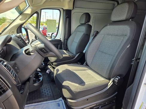 Used 2024 RAM ProMaster 3500 w/ Convenience Group FWD image 16