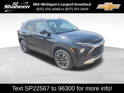 Used 2024 Chevrolet TrailBlazer LT w/ LT Cold Weather Package AWD/4WD image 1