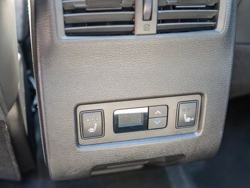 Used 2022 Mitsubishi Outlander SEL AWD/4WD image 19