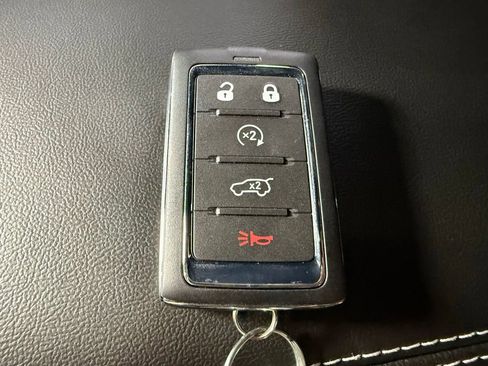 New 2025 Jeep Grand Cherokee Limited w/ Luxury Tech Group II image 24