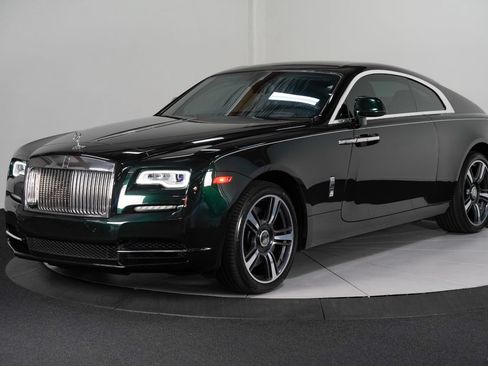 Used 2017 Rolls-Royce Wraith RWD image 6