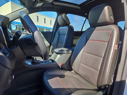 Used 2024 Chevrolet Equinox RS w/ RS Leather Package image 15
