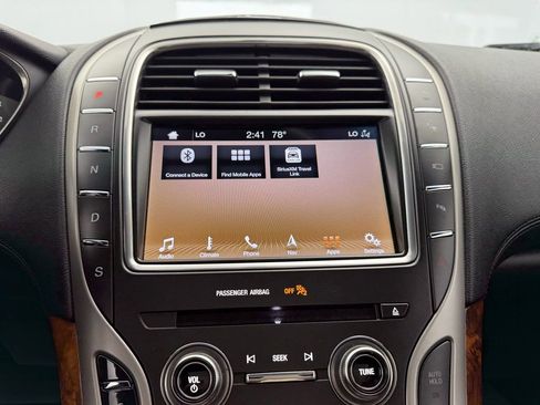 Used 2019 Lincoln Nautilus Reserve AWD/4WD image 32