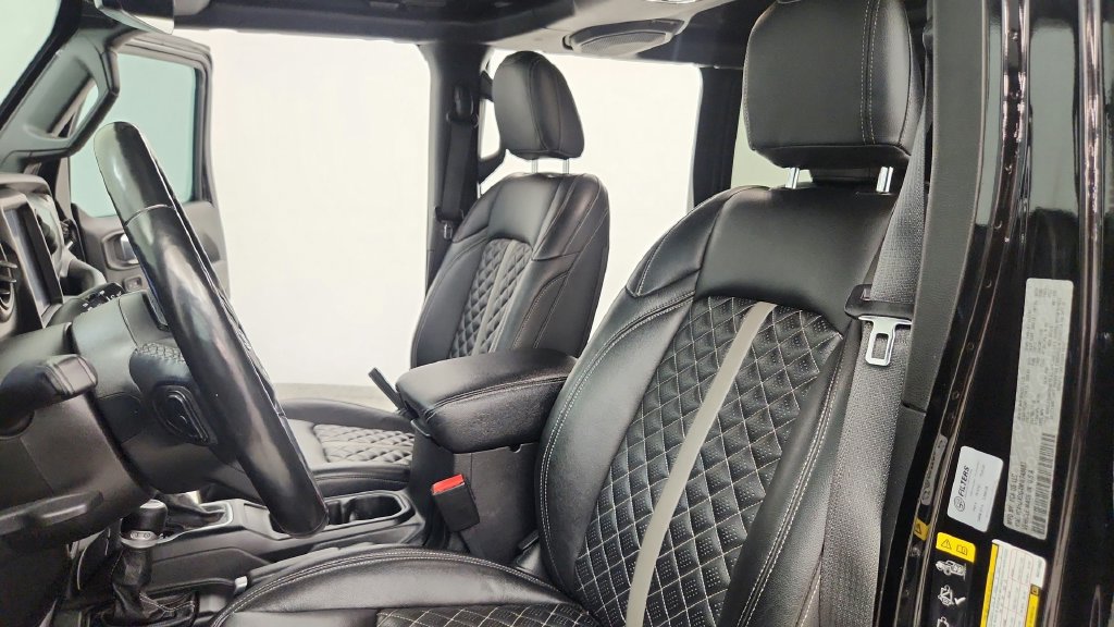 Used 2021 Jeep Wrangler Unlimited Sport AWD/4WD image 31