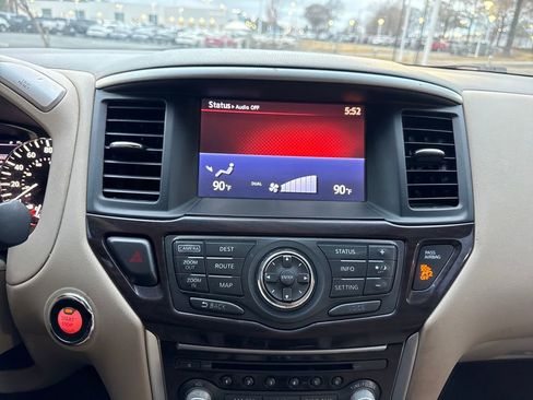 Used 2015 Nissan Pathfinder SL w/ SL Tech Package image 23