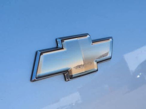 Used 2011 Chevrolet Impala LT FWD image 12