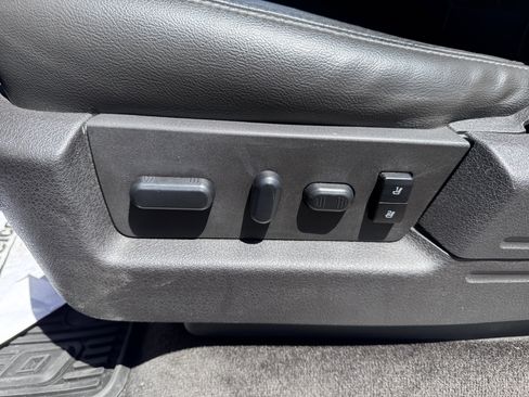 Used 2014 Ford F150 FX4 w/ Equipment Group 402A Luxury AWD/4WD image 16