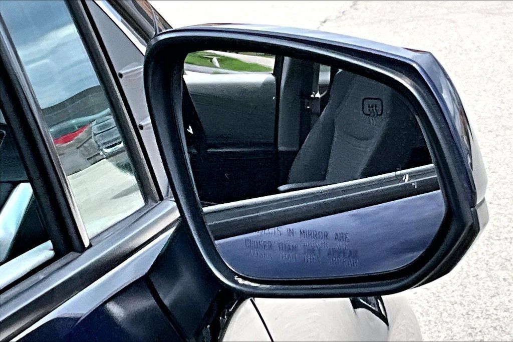 Used 2022 Toyota Sienna LE FWD image 17